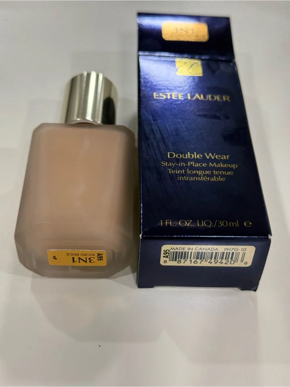 Estee Lauder Double Wear Foundation — Ivory Beige - 3N1